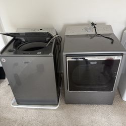 Maytag Bravos XL washer & dryer