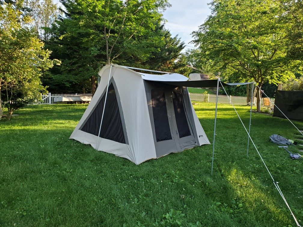Kodiak Canvas Tent