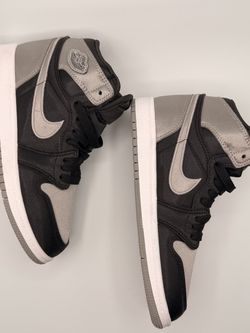 Air Jordan 1 High OG Satin Shadow (PS) - Youth 1.5Y (NWOB)