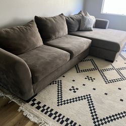 Sectional couch