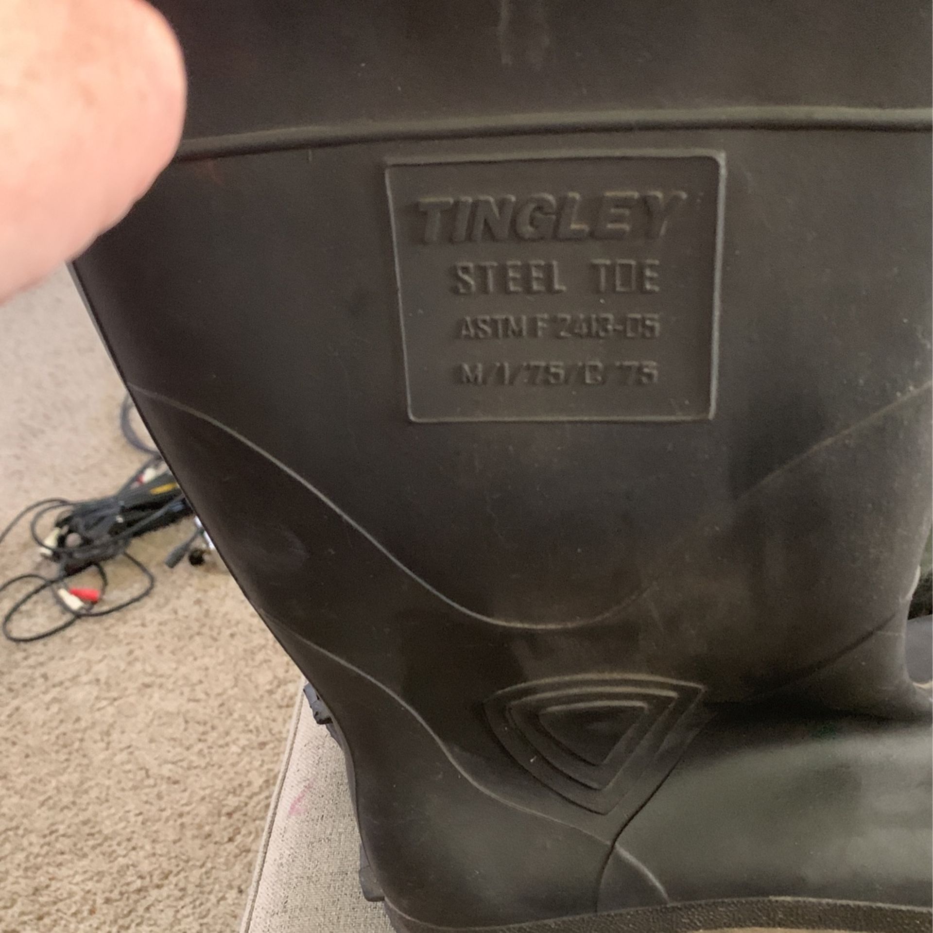Size 11 Men’s Steel Toe Rubber Boots