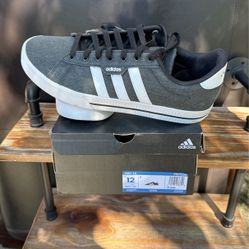 Men’s Size 12 Shoes