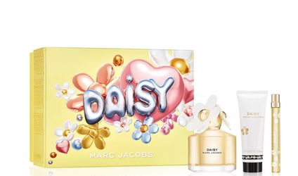 Marc Jacob’s Set For Women 