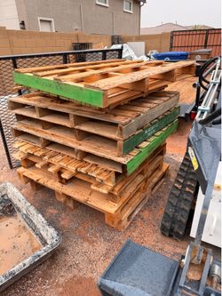 Free pallets crismon and queen creek