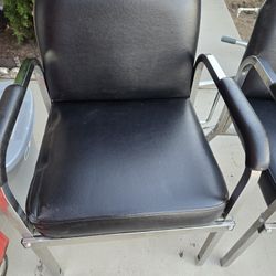 2 Beauty Salon Chairs