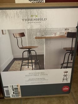 Adjustable stool / chair