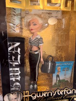 Gwen barbie doll