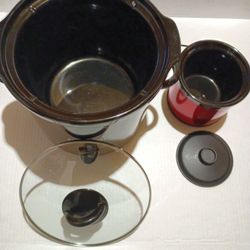 2 Crockpots