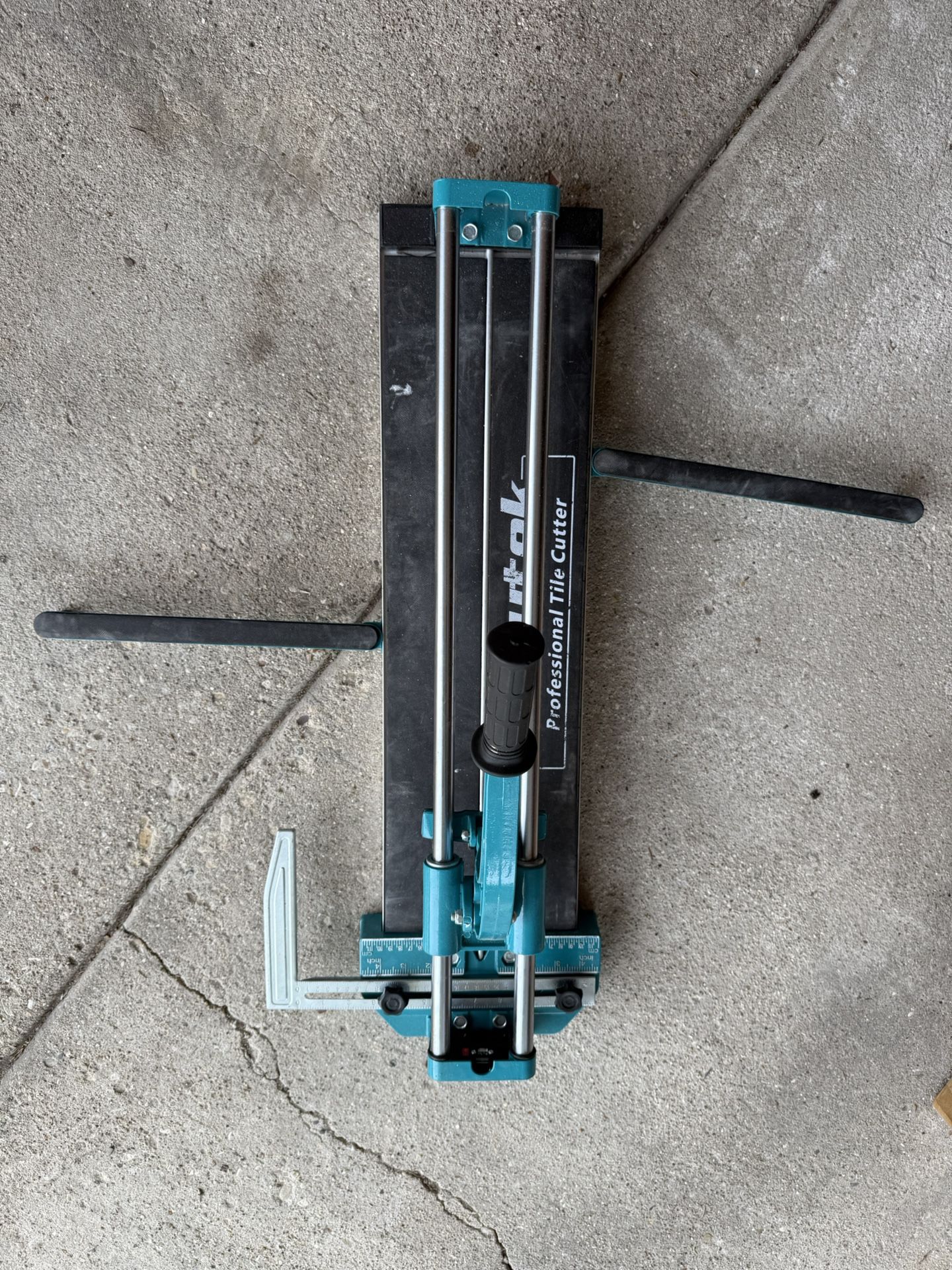 Settle 24” Tile Cutter