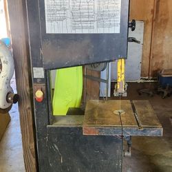 Dayton Vetical Metal/ Wood Saw