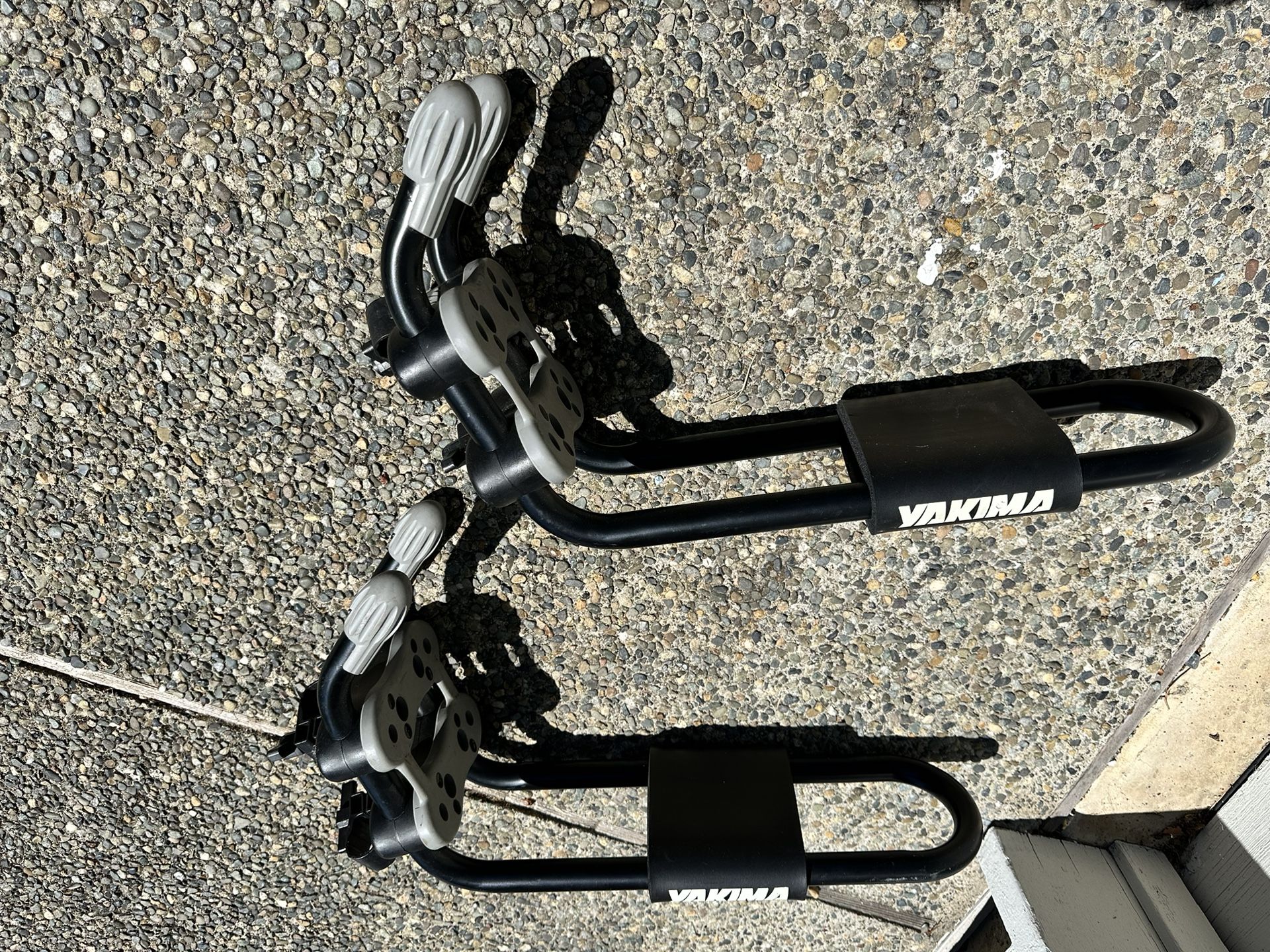 Yakima Jhook Rooftop Kayak Mounts for Sale in Kirkland, WA OfferUp