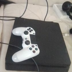 PS4 Slim with Control 