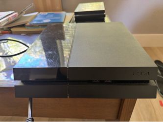 Play station 4 hardly used