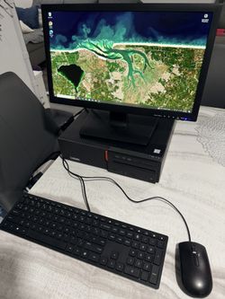 Lenovo desktop / Intel i5/ 8gb ram/ 512db Ssd/ Win 10 pro/ WiFi/ Monitor 20” FHD/Keyboard and Mouse