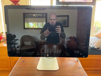 Apple Setup: 27" Thunderbolt Display + USB-C Adapter + 21.5" iMac - $250 CASH⁠