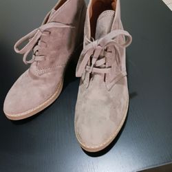 Cute like new brown/tan suede heel boots $25 size 9 1/2 must pick up Broadway and apache buckeye az 