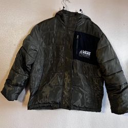 Olive Green Women’s XL vans Puffer Jacket 