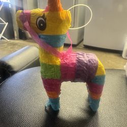 Mini Fiesta Piñatas - Table Decor 