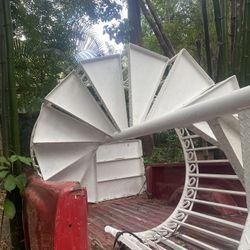 Aluminum Spiral Stairway 