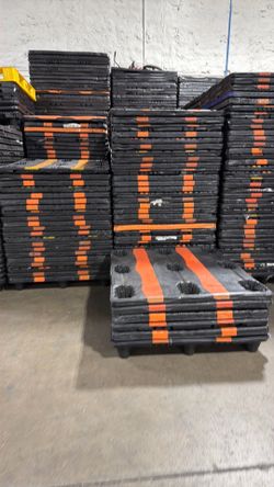 Plastic pallets