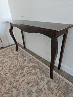 Entryway sofa table