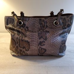 New Purse With Leather  .    Size  . 19"×  15" Xx  5"  .