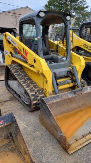 Skid Steer *Free Bucket*