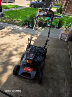 Echo 196cc Mower good Condition no bag $320 Price FIRM// en buen estado precio FIRME $320 no bag