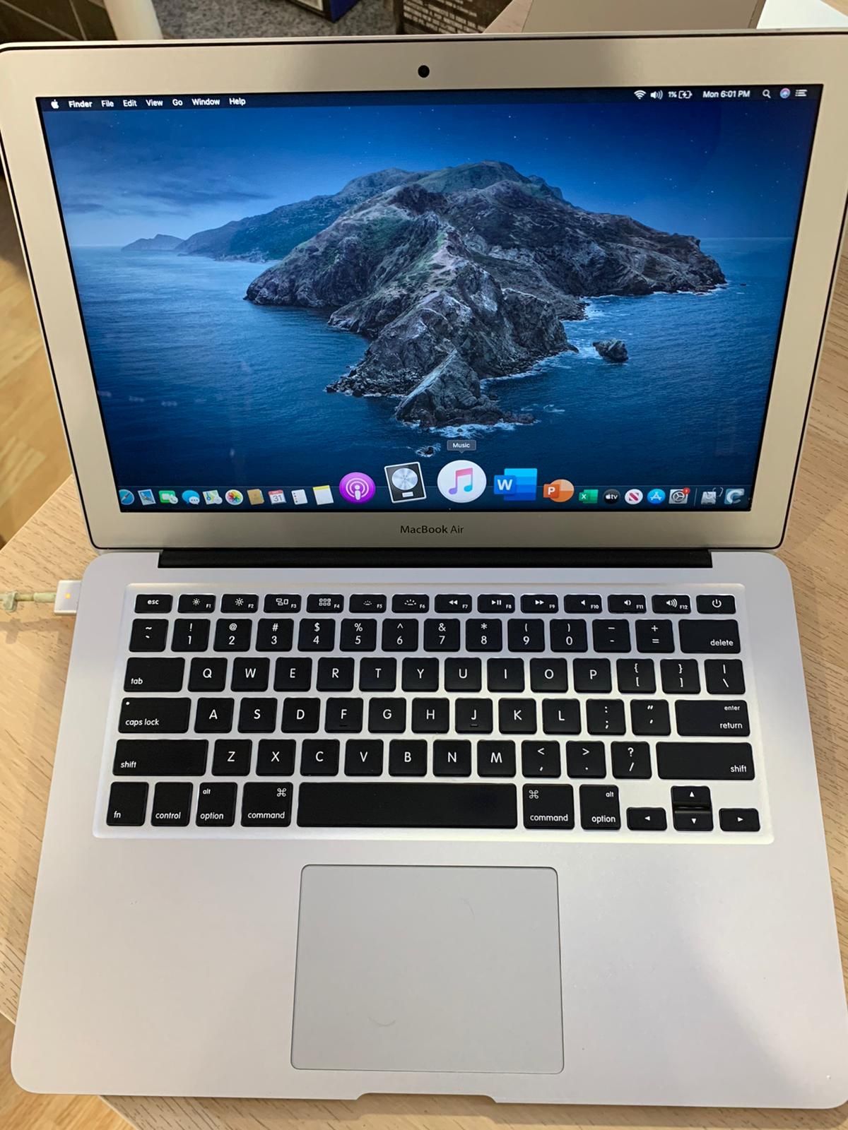 🍎 Apple MacBook AIR 2017 i7 8GB RAM 500GB flash storage OS