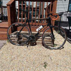2018 Trek Emonda SLR 6 58CM (XL) frame