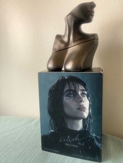 Woman perfume