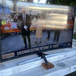 SAMSUNG UHD TV 56”