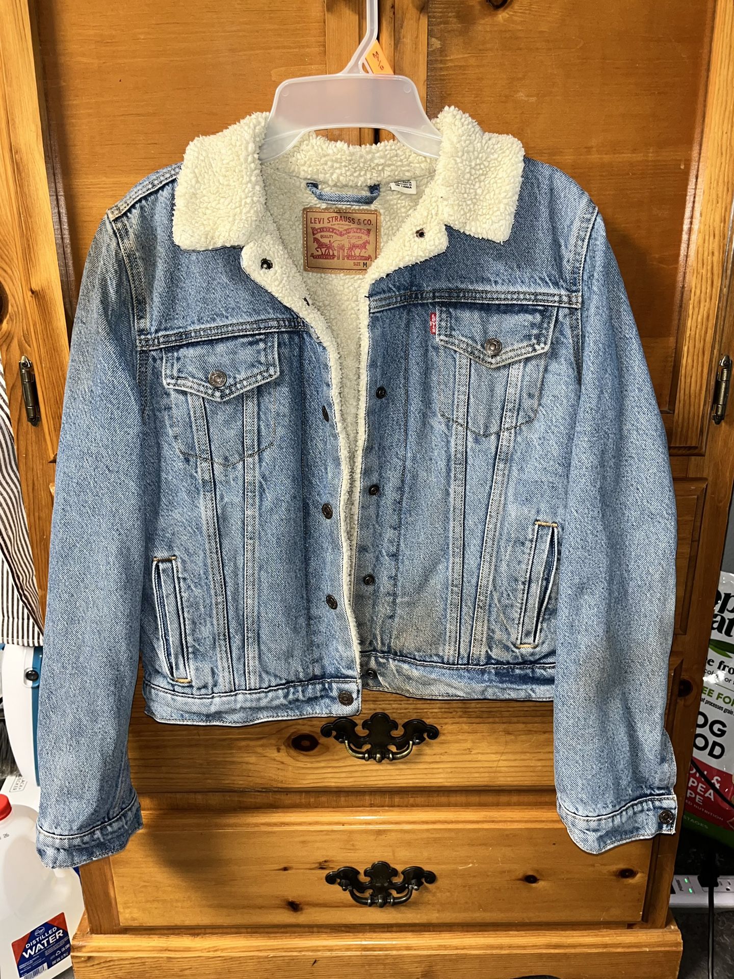 Jean Jacket (Levi’s)