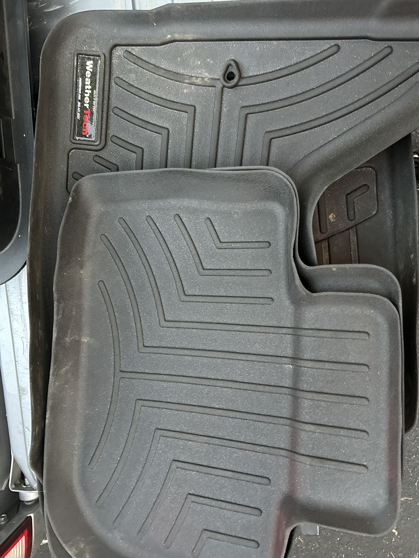 Weather Tech Floor Mats (full set) For 2011-2014 Dodge Charger