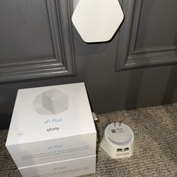 (2) Xfinity Xfi Pods 2nd Gen