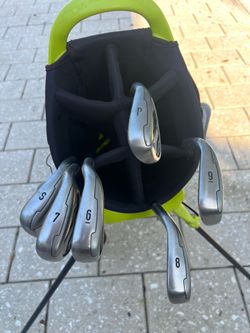 Callaway Women’s Mavrik iron set graphite