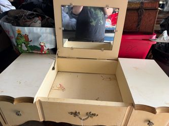 Dressing table
