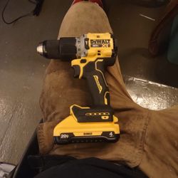 DeWalt Hammer Drill / Drill Driver