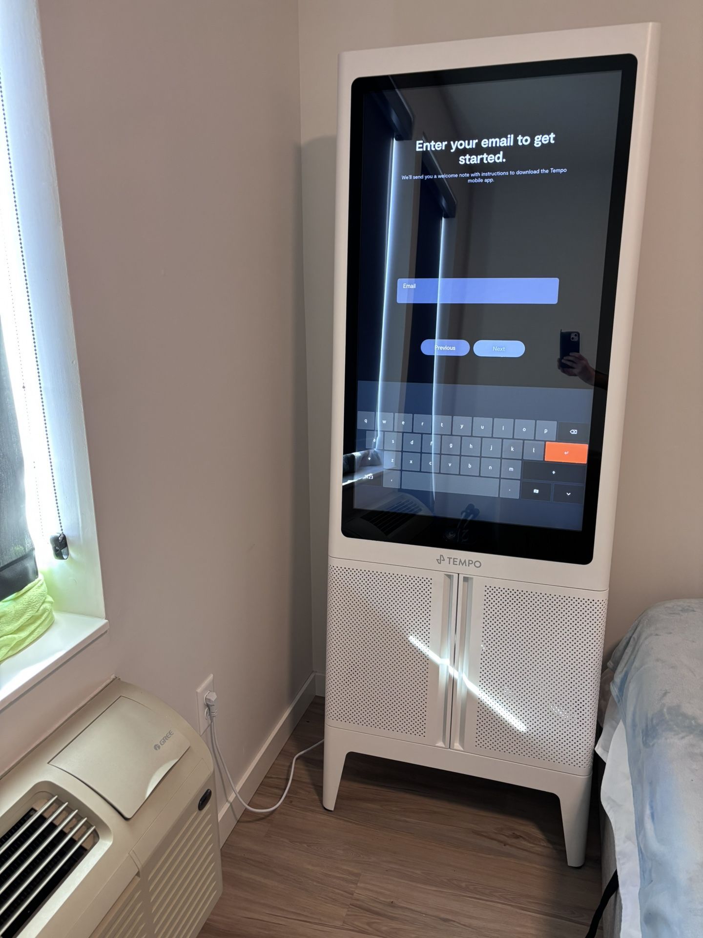 Tempo Weight Training - Touchscreen & Virtual Trainer