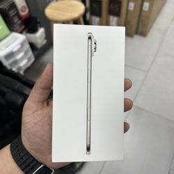 iPhone Air 256GB Unlocked! Finance For $50 Down Payment!!