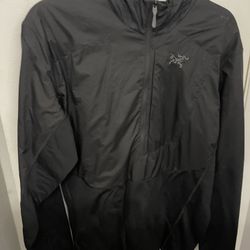 Men’s Aptin Half Zip Hoody Size Large in color Black Brand New!