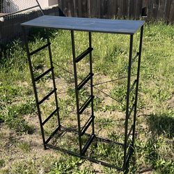 Free dresser frame need to order replacement drawers