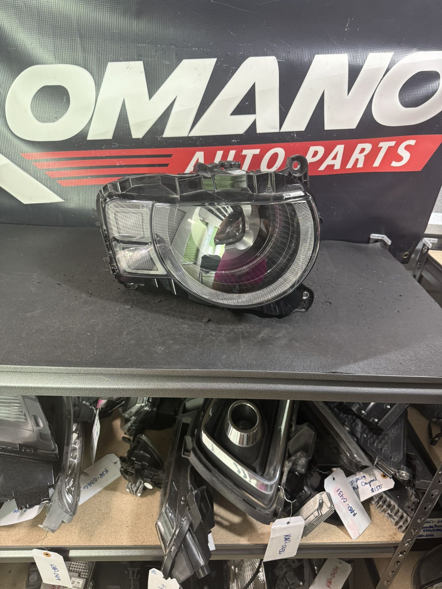 2020-2023 Land Rover Defender Headlight