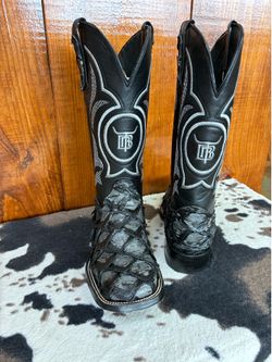 Men’s Boots