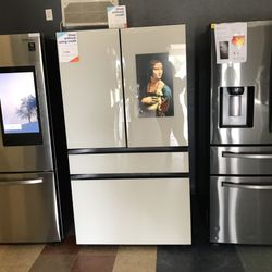 Samsung Bespoke French Door Refrigerator With Family Hub 📱  AND  Beverage Center 📱✅