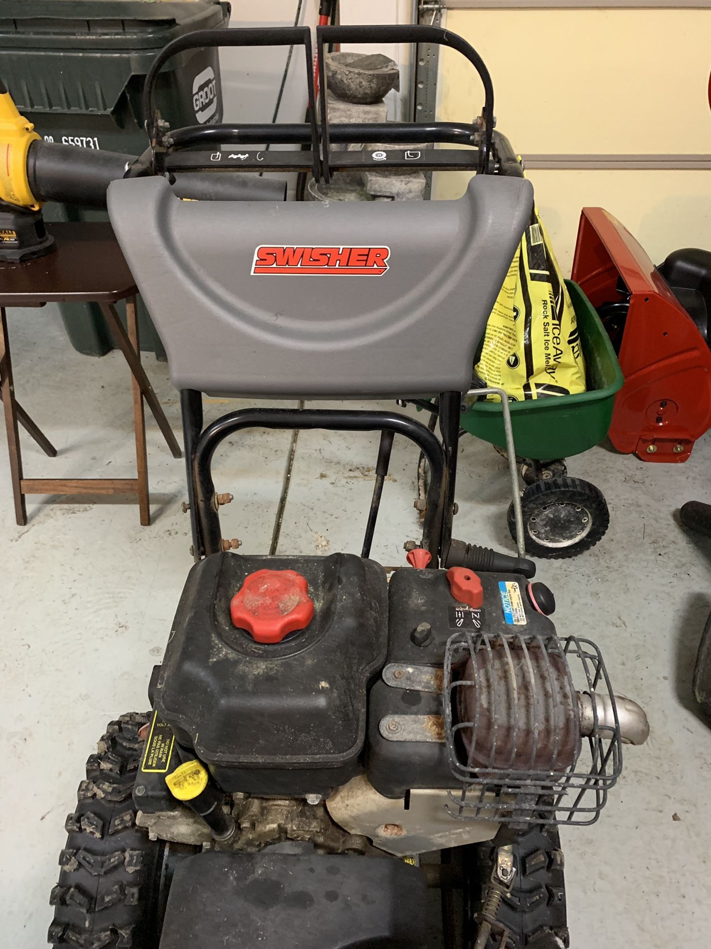 Snow blower,Swisher for Sale in Palatine, IL OfferUp