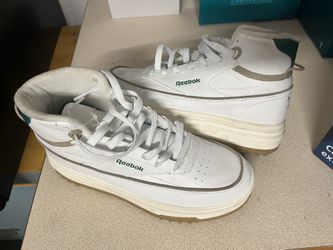 Reebok Women’s Sneaker 