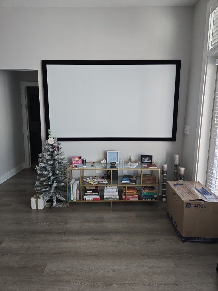 Projector Screen