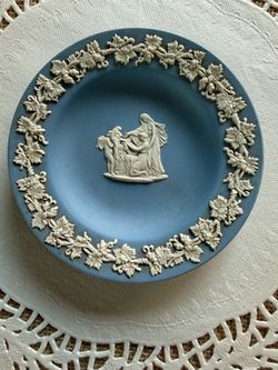 Vintage Wedgewood blue jasperware  trinket dish