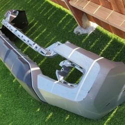 2016 -2022 TOYOTA TACOMA FRONT
BUMPER COVER GENUINE USED OEM. NC4